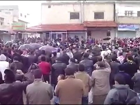 فري برس أحرار طيبة الإمام فري برس بالروح بالدم نفديك يا حماة 25 12 2011