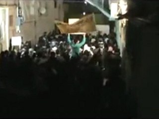 فري برس   حماة مسائية الفراية على انغام يلا ارحل 25 12 2011