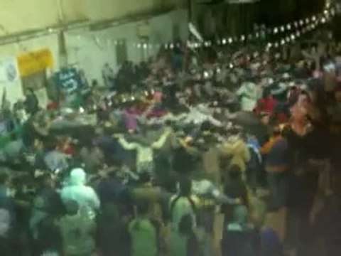 فري برس حماه حي الحميدية مسائية تهئنة الاخوة المسيحية 25 12 2011