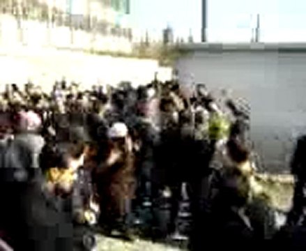 فري برس حلب الأصيله تشييع الشهيد عمر الحاوي 26 12 2011 ج2