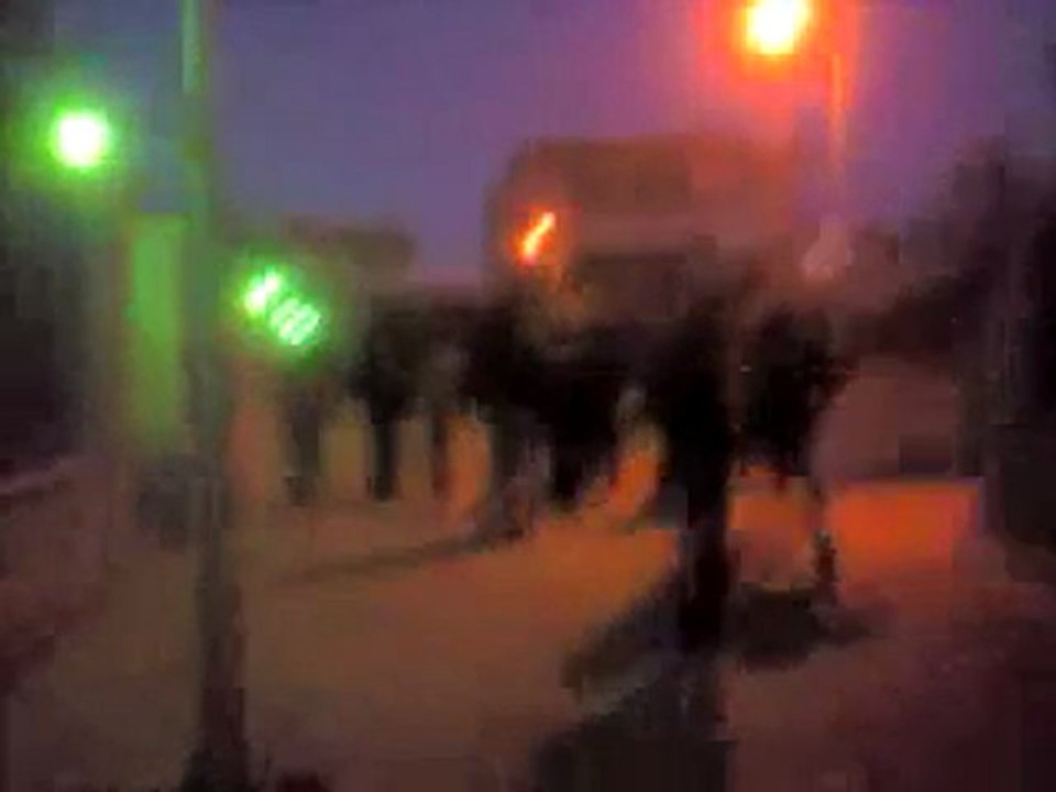 فري برس   ‏ حلب    الزهراء  مظاهرة مسائية نصرة لريف حلب 28 12 2011