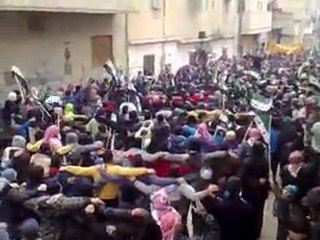 حماه - حي الحميدية - جمعة الزحف الى الساحات -يلعن روحك...