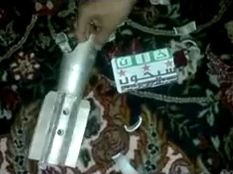 فري برس إدلب خان شيخون طفل يتحدث عن جرائم بشار الاسد في خان شيخون 30 12 2011