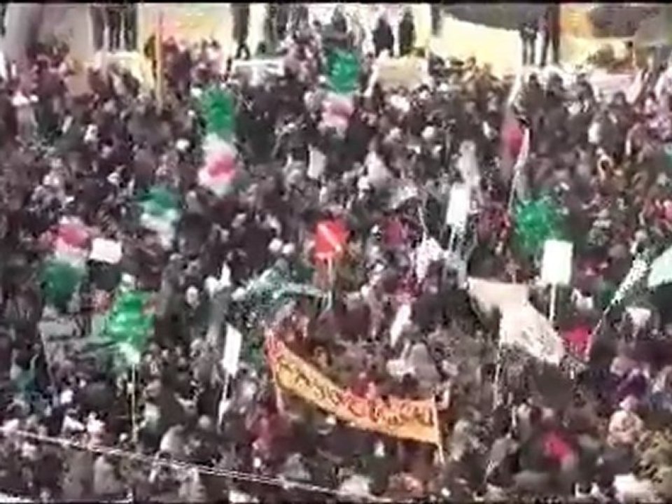فري برس   مدينة ادلب اغنية الشعب يريد تحرير البلاد 30 12 2011