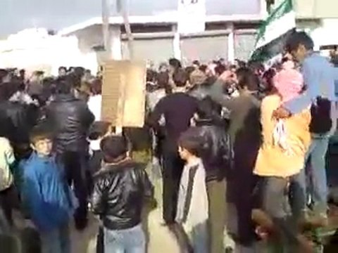 فري برس إدلب بلدة الخوين جمعة الزحف إلى ساحات الحرية 30 12 2011