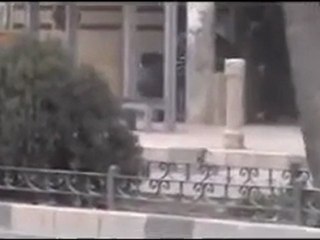 فري برس   حماة سقوط شهيد برصاص الامن بالقرب من مبنى حزب العبث 30 12 2011