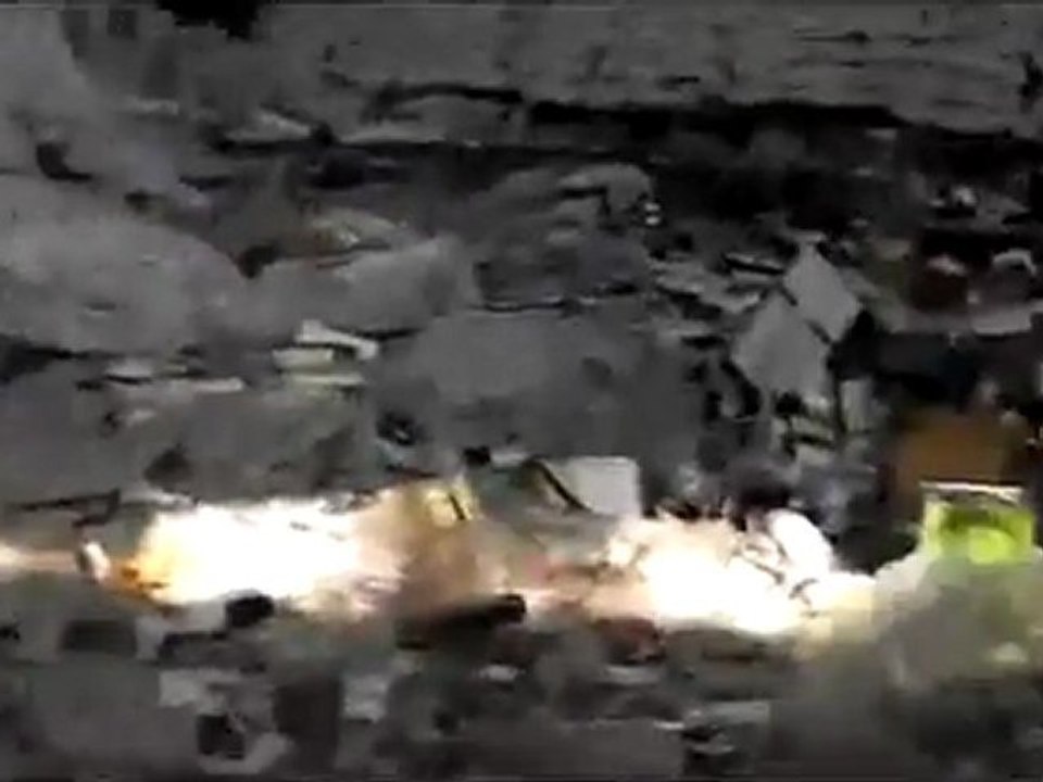 فري برس   حمص باباعمرو أعضاء الوفد يزورون المؤسسة الإستهلاكية