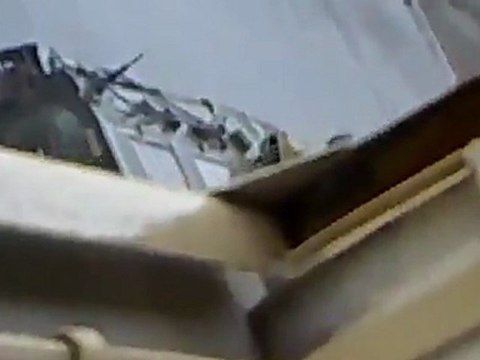 فري برس حمص الدبابات تتمركز في حي الانشاءات 1 1 2012