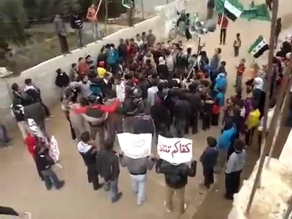 فري برس   درعا عتمان مظاهرة الاحد 1 1 2012