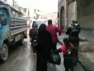 فري برس   حماة    نهاية لقاء الأهالي مع المراقبين 2 1 2012