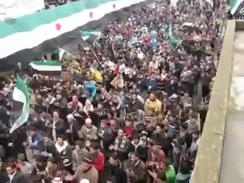 فري برس حماه حلفايا مظاهرة نهارية رائعة في اثنين الوفاء 2 1 2012 ج1