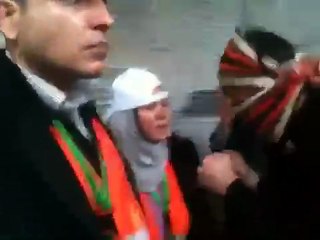 فري برس   حماة    لقاء الأهالي مع المراقبين 2 1 2012 ج2