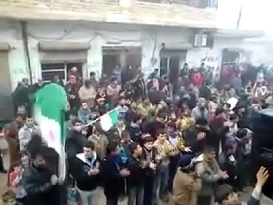 فري برس   ادلب   كللي مظاهرة الاربعاء 4 1 2012 جـ1