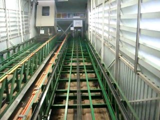 Montee en funiculaire au Doi Suteph le 13.1.12