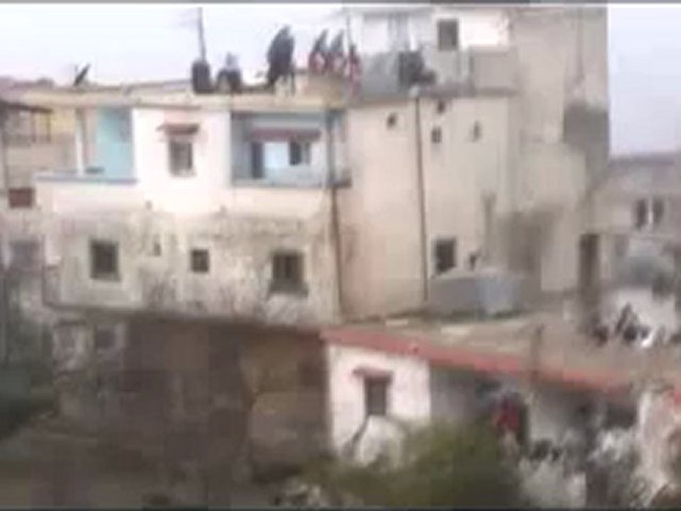 فري برس   اللاذقية سلمى إطلاق نار لتفريق المظاهرة 6 1 2012