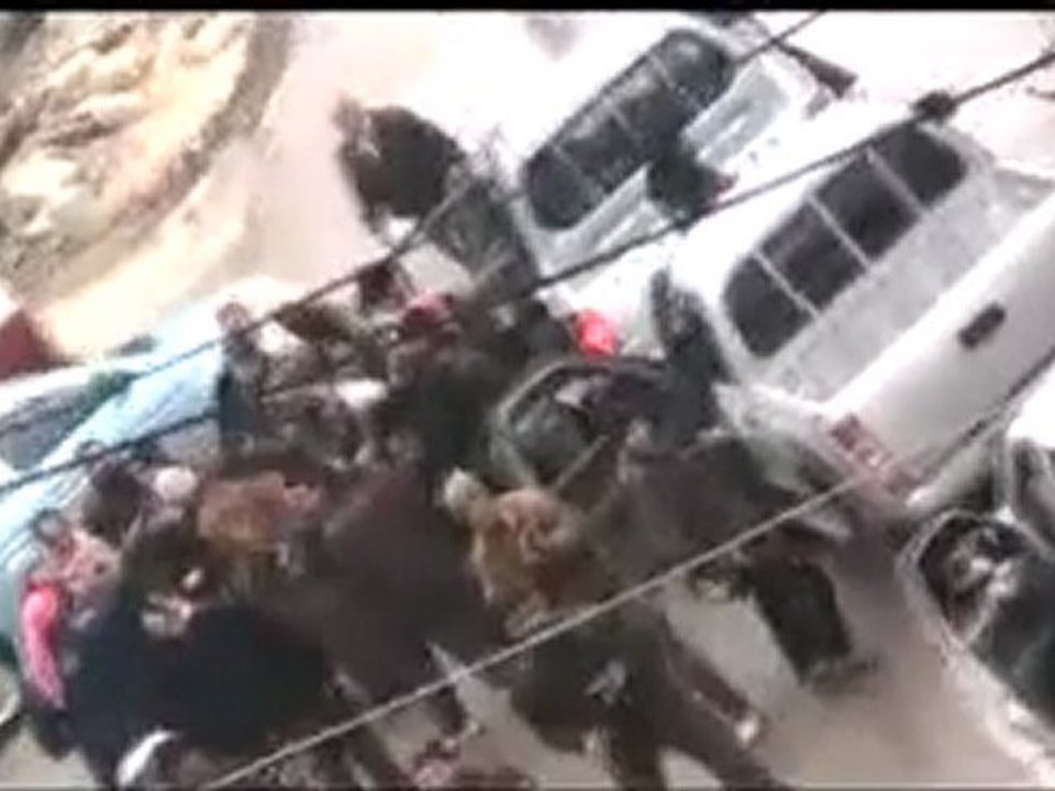 فري برس   اللاذقية سلمى التكبير ردا على إطلاق النار و بدكن حري 6 1 2012