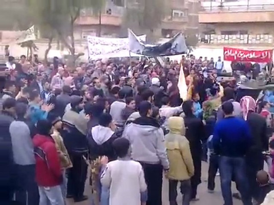 فري برس   حماة   طريق حلب   جمعة أن تنصروا الله ينصركم 6 1 2012