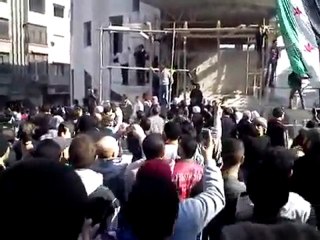 فري برس   قدسيا  رفع علم الإستقلال على المسجد العمري 7 1 2012