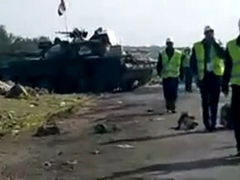 فري برس ادلب جبل الزاوية احسم دبابات وقناصات الجيش الاسدي رغم وجود لجنة المراقبة العربية 8 1 2012