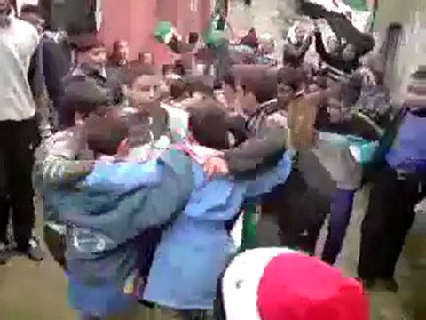 فري برس الحفة بكاس مظاهرة طلابية 9 1 2012