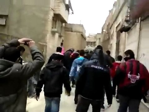 فري برس حماه مظاهرة طلابية تجمعت من أمام مدرسة عائشة 9 1 2012