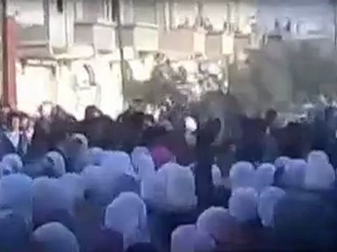 فري برس معضمية الشام مظاهرة طلابية بدكون بشار لاوالله 08 01 2012