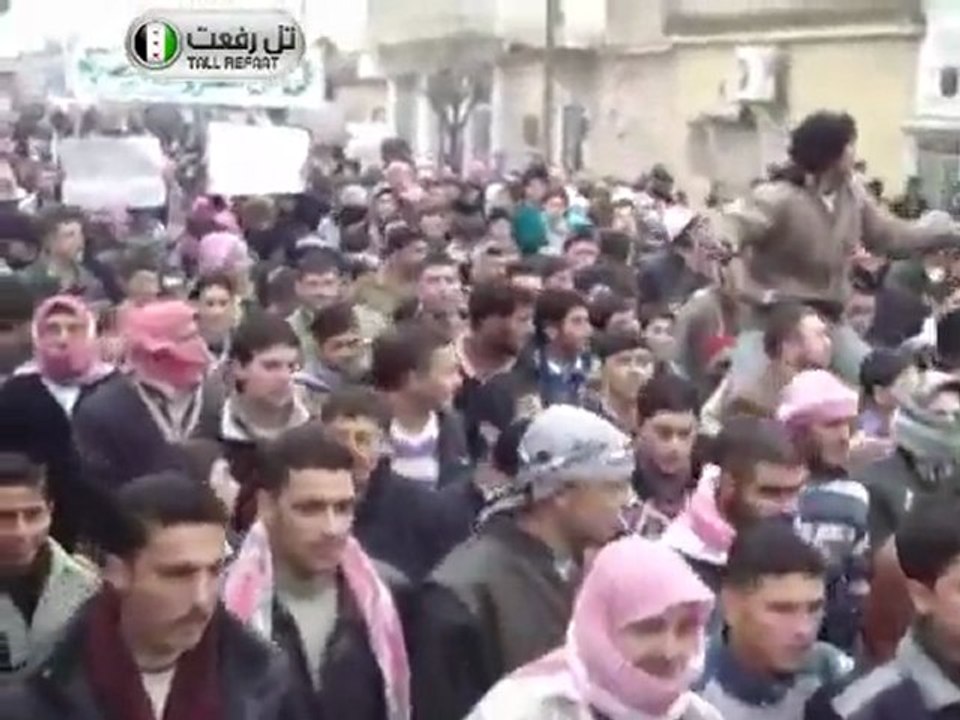 فري برس   تل رفعت مظاهرة حاشدة رداً على خطاب الجزار 2012 1 10 جـ1
