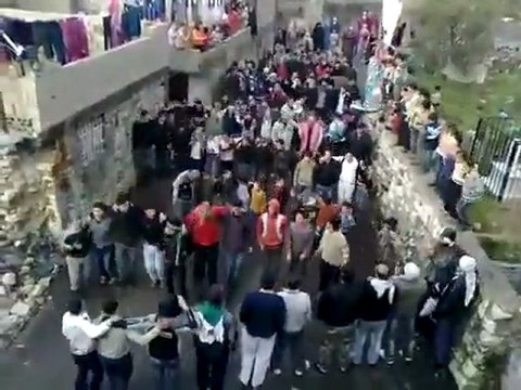 فري برس اللاذقية الحفة بابنا والجنكيل مظاهرة ردا على الخطاب 10 1 2012 ج2