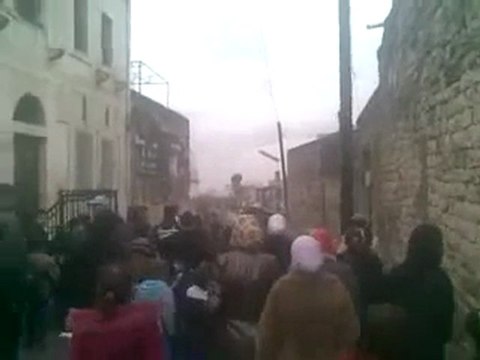 فري برس اللاذقية الحفة بابنا والجنكيل مظاهرة طلابية هز كتفك 10 1 2012