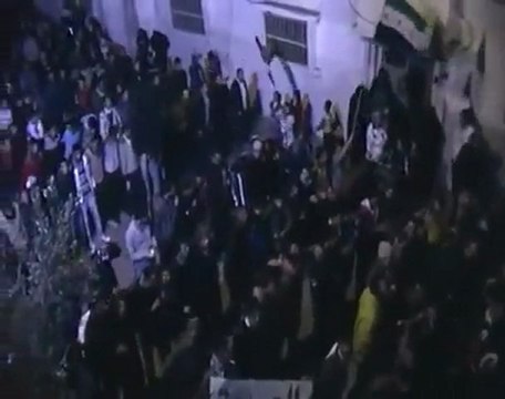 فري برس مسائية حي الوعر رداً على خطاب فاقد الشرعية 10 1 2012 ج2