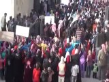 فري برس   مظاهرة الاحرار ةالحرائر في حمص   ديربعلبة قبل إطلاق الرصاص عليها  10 1 2012