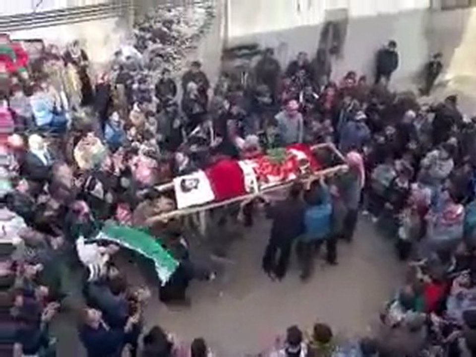 فري برس   جبل الزاوية مرعيان تشييع الشهيد محمد إياد خزام 10 1 2012