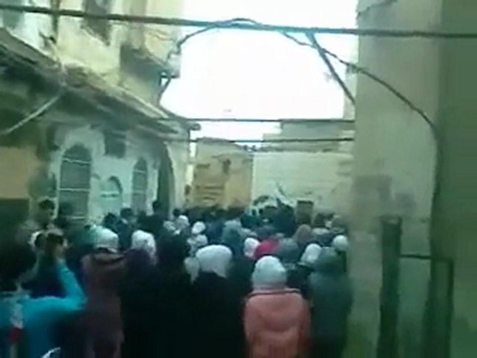 فري برس   دمشق برزة مظاهرة طلابية 11 1 2012 ج2