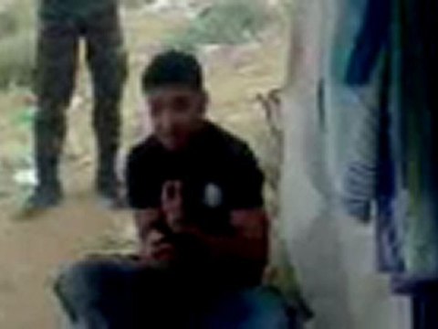 فري برس مسرب تعذيب مجند من المعرة لمشاركته بمظاهرة يحوي شتائم