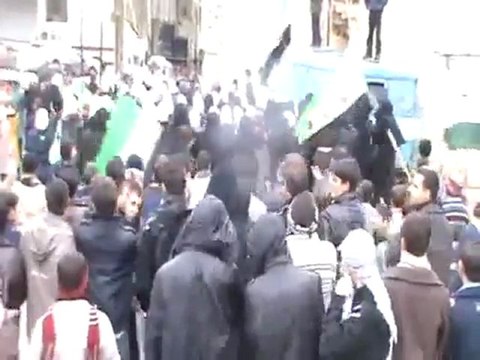 فري برس ريف دمشق حمورية مظاهرة طلابية لاحرار وحرائر سقبا 12 1 2 2012