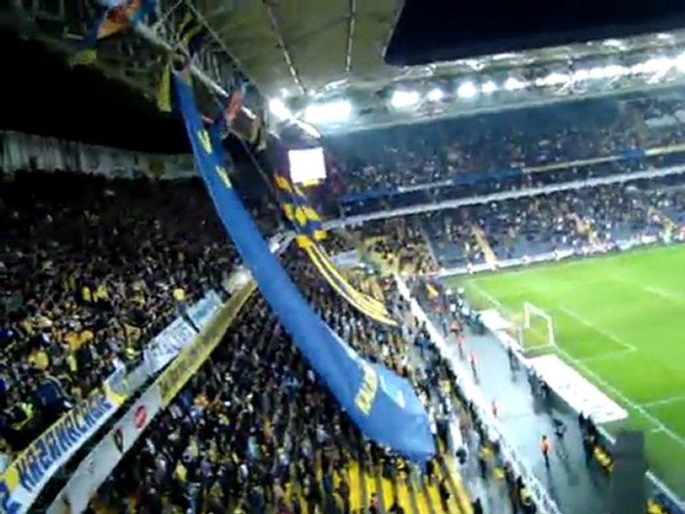 Deliler gibi aşığım sana ve İstiklal Marşımız