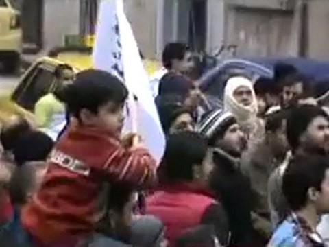 فري برس حمص باب الدريب تحت الماذنتين مضاهرات في جمعة دعم الجيش الحر 13 1 2012