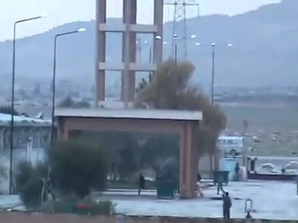 فري برس   حماة   انتشار الامن و الشبيحة في المكننة الزراعية 13 1 2011