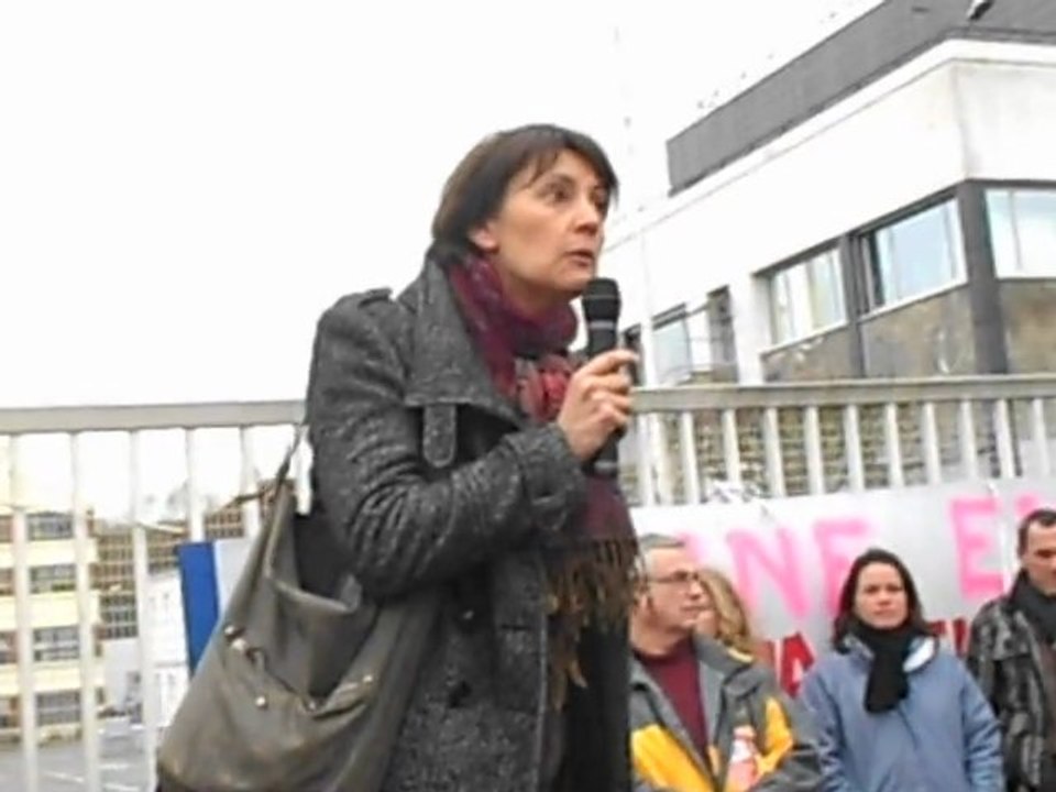 19/01/12 - Merck - Discours de Nathalie Arthaud - Part 1