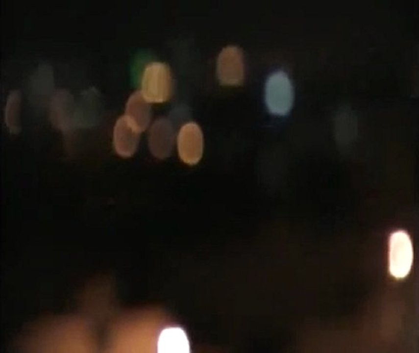 فري برس   حماه  الحميدية   3 صباحا الامن يطلق النارعلى الحي 15 01 2012