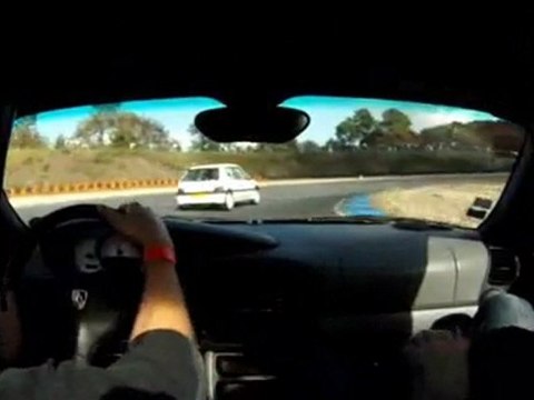 106 xsi hybride versus Porsche Boxter S Circuit merignac 2011 Christophe Vs Benoit