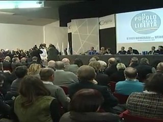 stati generali pdl galan fischiato