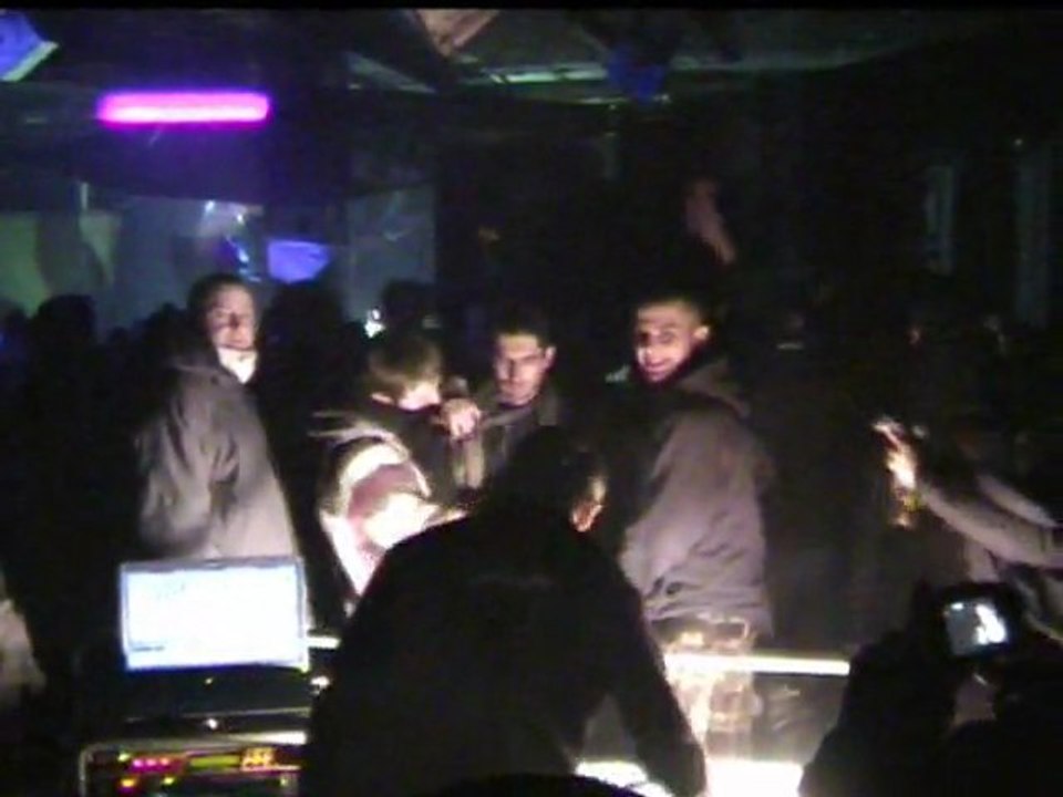 F.A.C sound system  (assos 2 d1gos , level2) 14.01.12    Live Act by WOXO