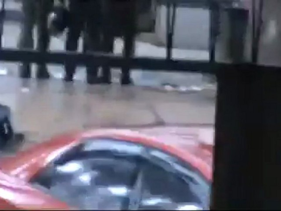 فري برس   اللاذقية عناصر حفظ النظام التي حاوطت الصليبة اثناء تواجد اللجنة 16 1 2012