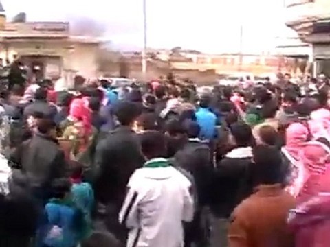 فري برس تل رفعت مظاهرة حاشدة نصرة لحمص والزبداني 17 1 2012