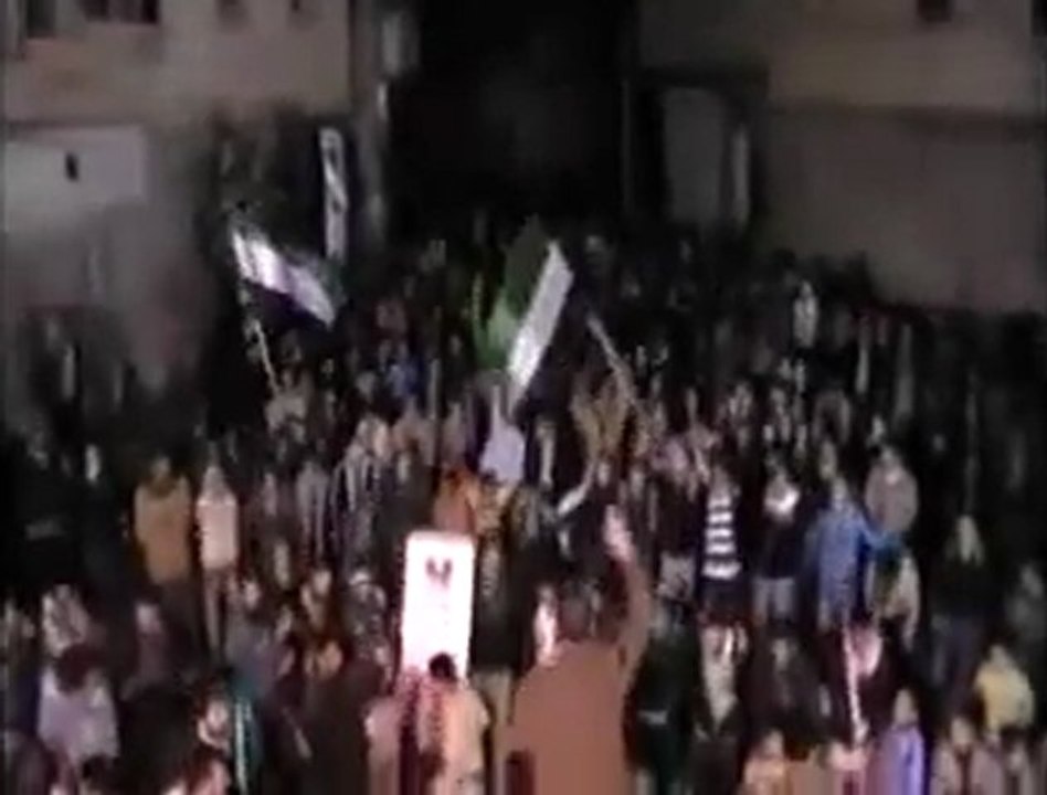 فري برس   حمص تلبيسة   مظاهرة مسائية رائعة ثورة ثورة سوريا 16 1 2012