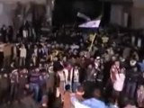 فري برس   حمص تلبيسة مظاهرة مسائية رائعة تحت المطر و اني طالع اتظاهر 16 1 2012