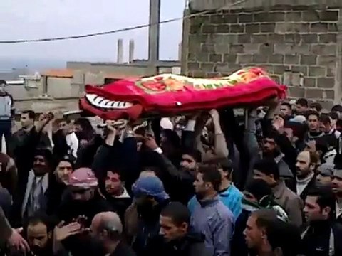 فري برس حوران مدينة الحارة تشيع الشيهد باذن الله نضال عيسى الملحم 16 1 2012 ج1