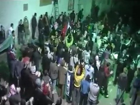 فري برس حماه حميدية مسائية عندك شبيحه يابشار 17 1 2012