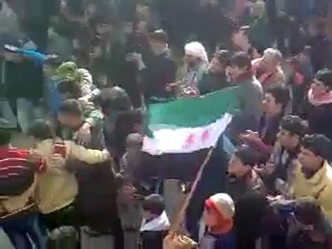 فري برس ريف حماة كفرنبودة المحتلة مظاهرة حاشدة في كفرنبودة نصرة لحمص والزبداني ومضايا وكل سوريا 17 1 2012